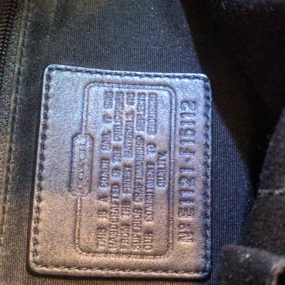 Coach Black/Grey Signature Canvas and Patent Leather Tote - Picture 11 of 16